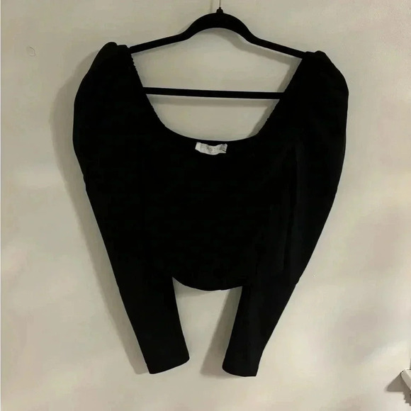 Revolve ASTR Betty Puff Sleeve Sweetheart Neck Top NWT - Picture 8 of 11